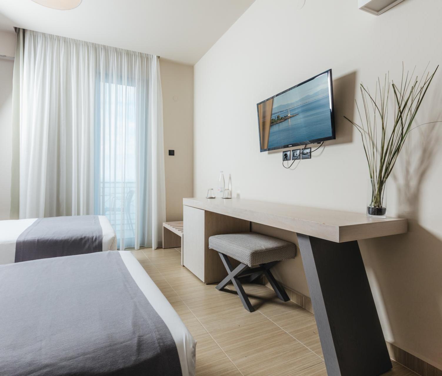 Infinity Hotel Gytheio Экстерьер фото