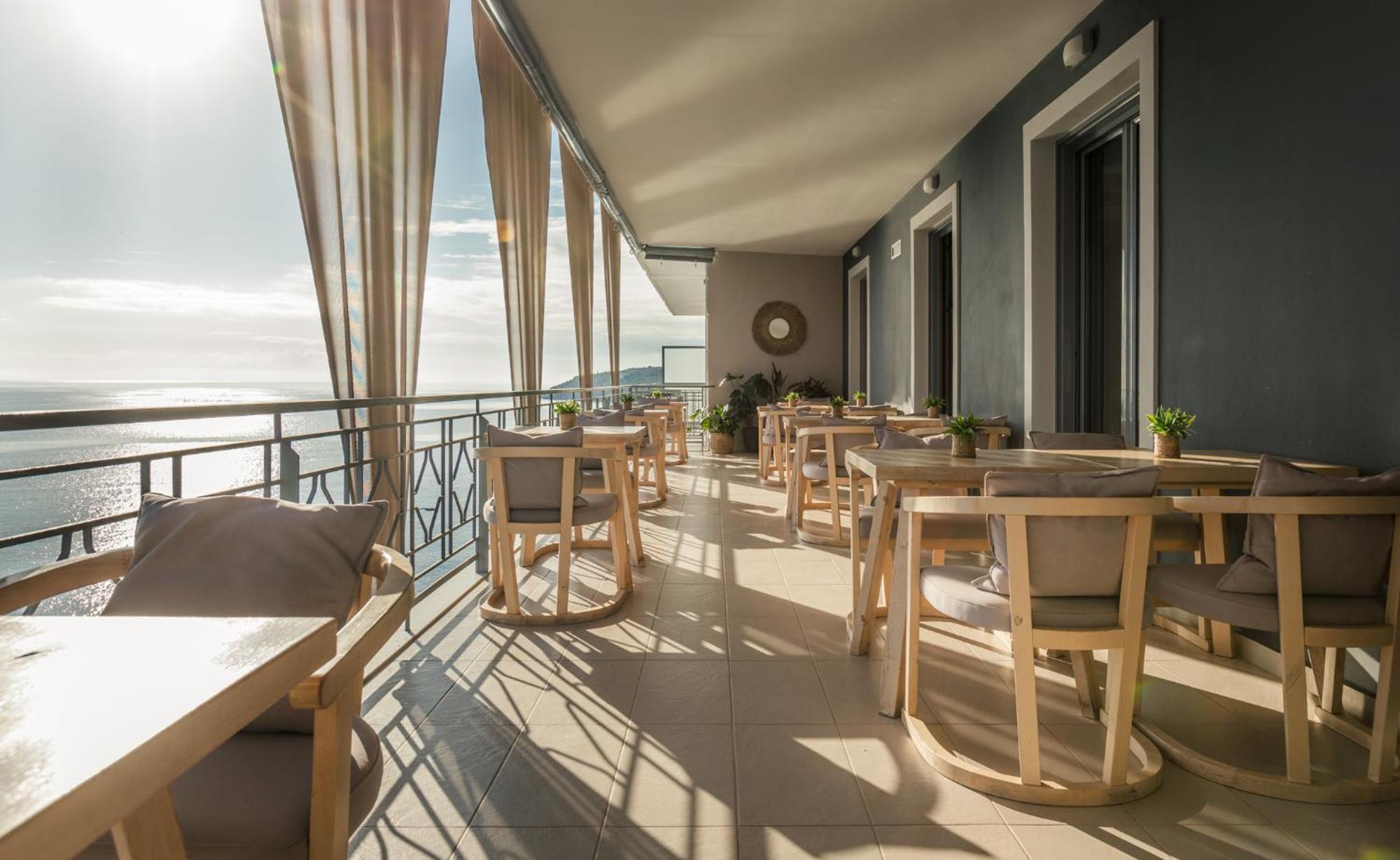 Infinity Hotel Gytheio Экстерьер фото