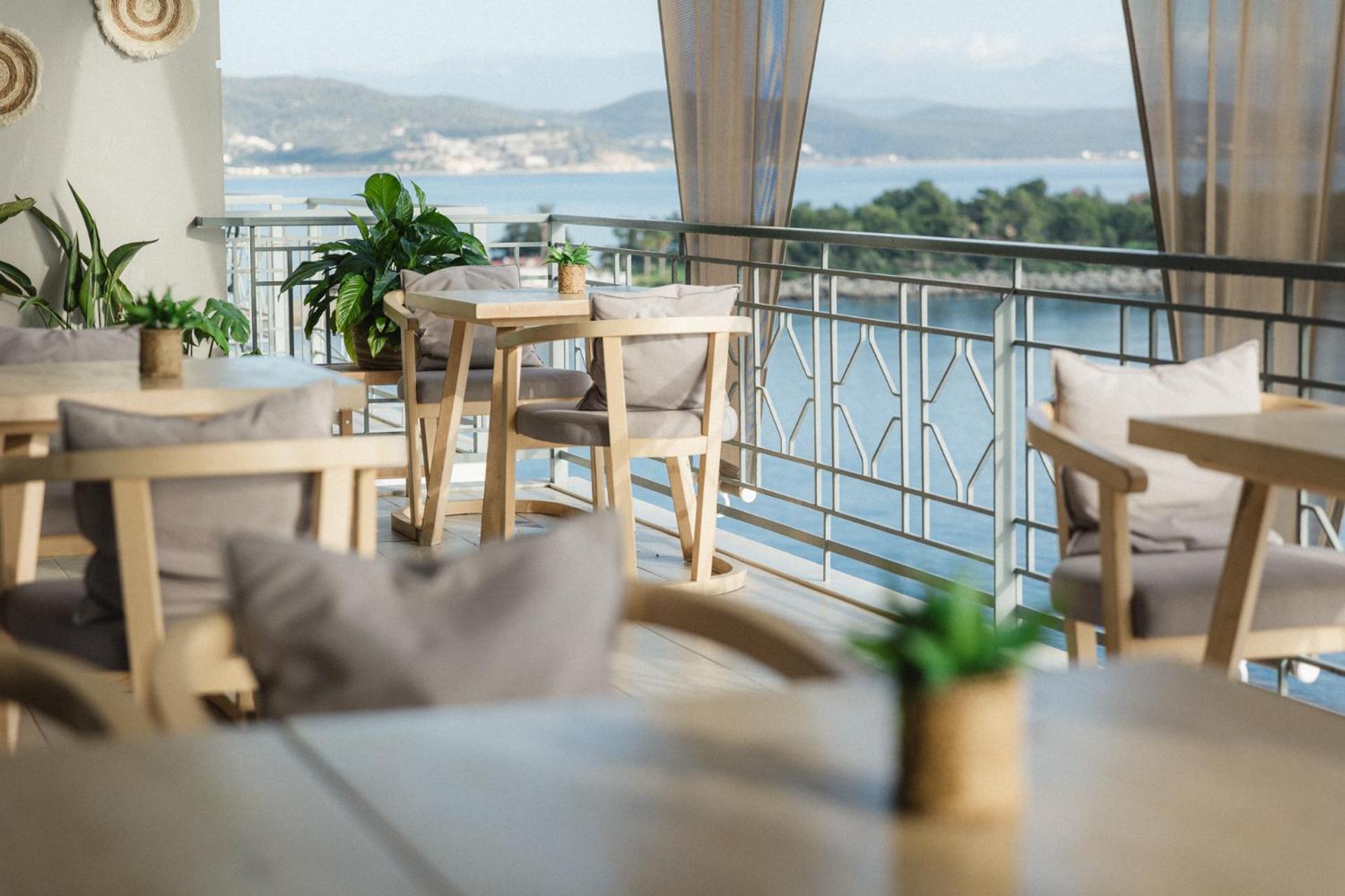 Infinity Hotel Gytheio Экстерьер фото