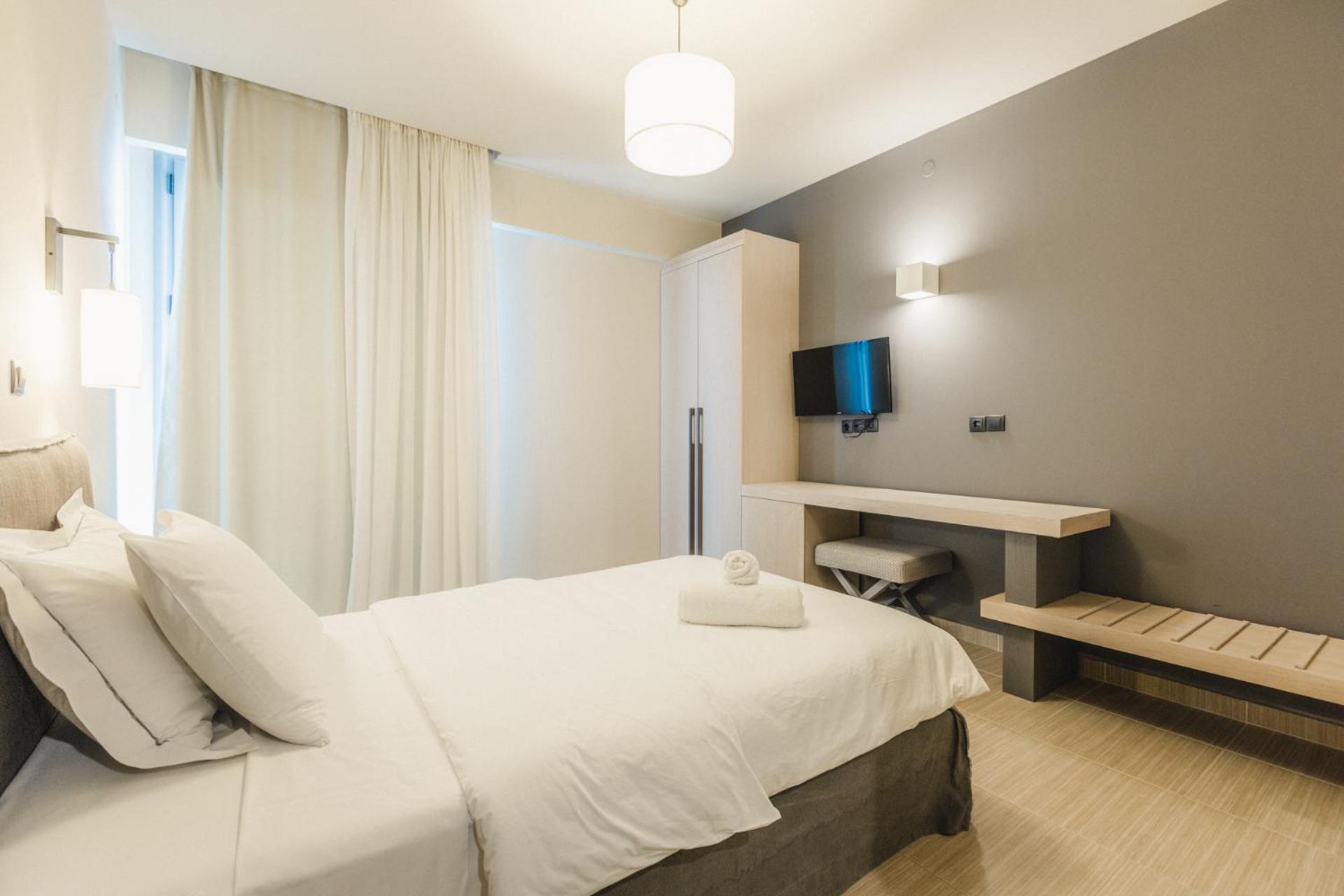 Infinity Hotel Gytheio Экстерьер фото